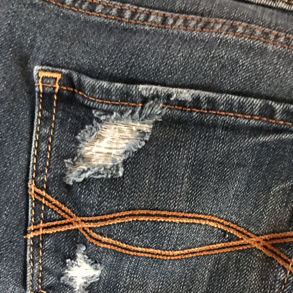 Women’s Abercrombie and Fitch jeans - Picture 6 of 6